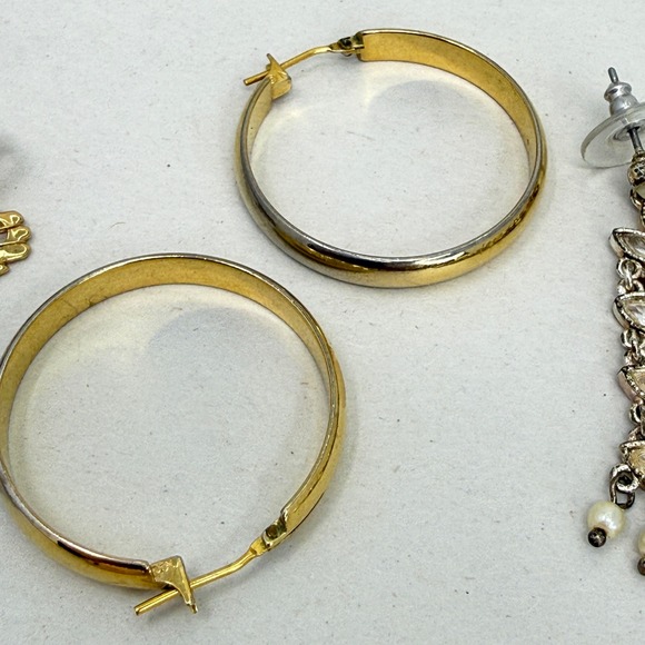 Monet Jewelry Lot of 9 Vintage Dragonfly Brooch Bracelet Hoop Earrings - Picture 6 of 16